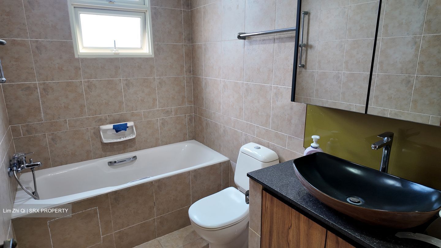 Bedok Grove (D16), Terrace #559122921